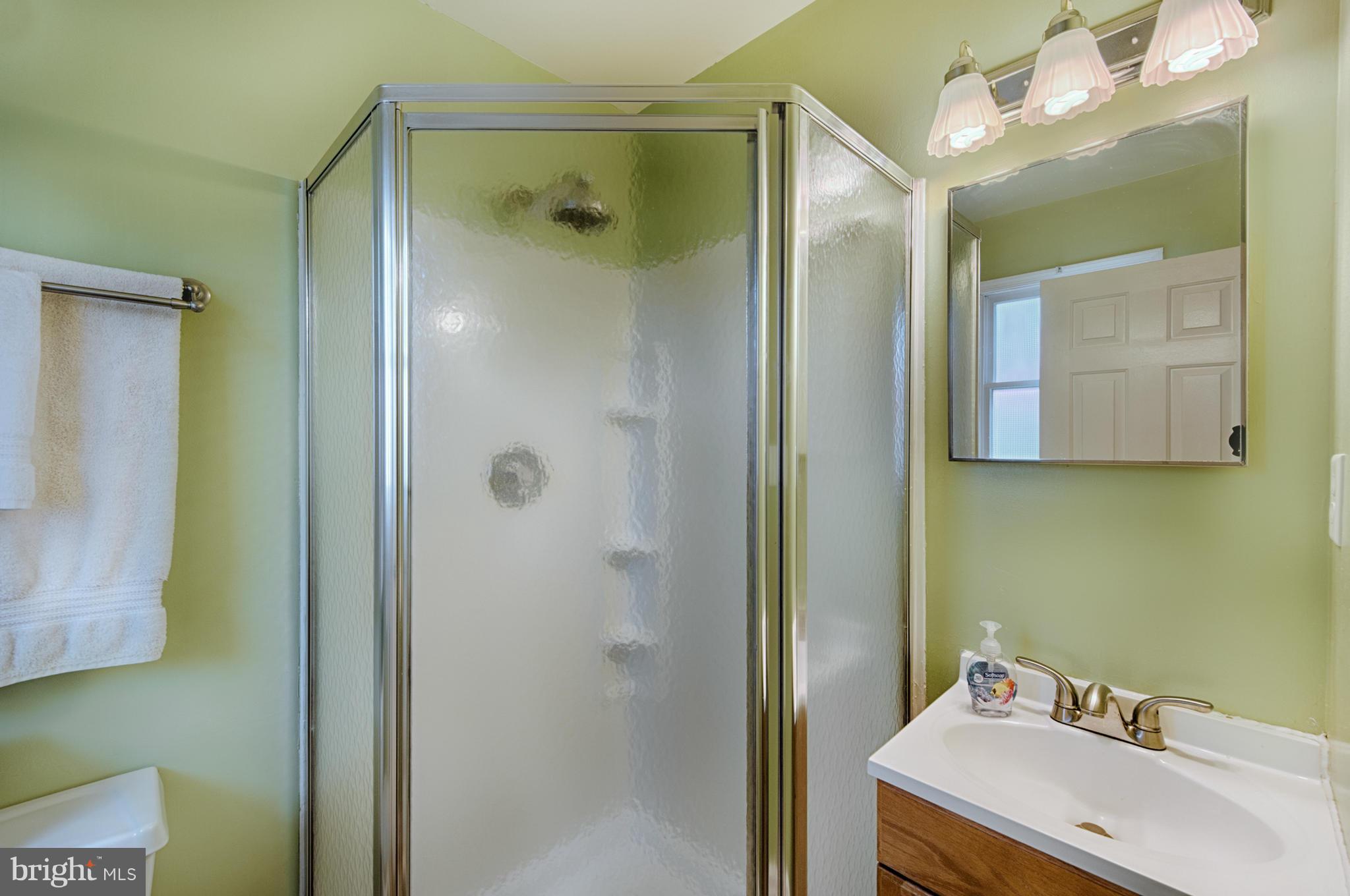 955 East Macphail Road Bel Air, MD 21015 - Photo 15 of 30 Bathroom (master)