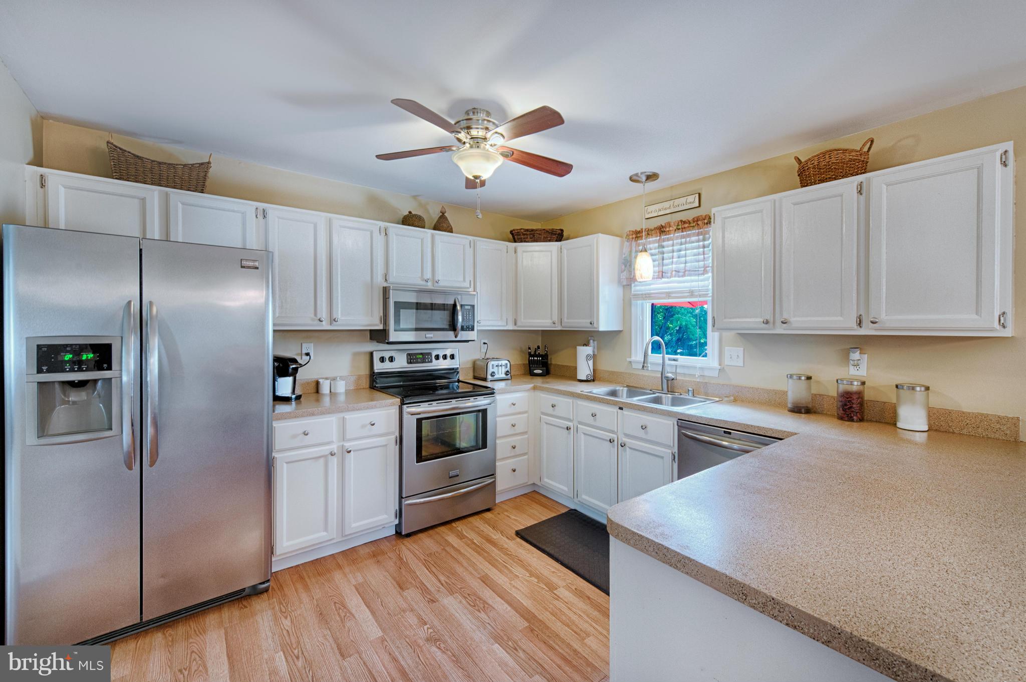 955 East Macphail Road Bel Air, MD 21015 - Photo 9 of 30 Lots of sunlight!