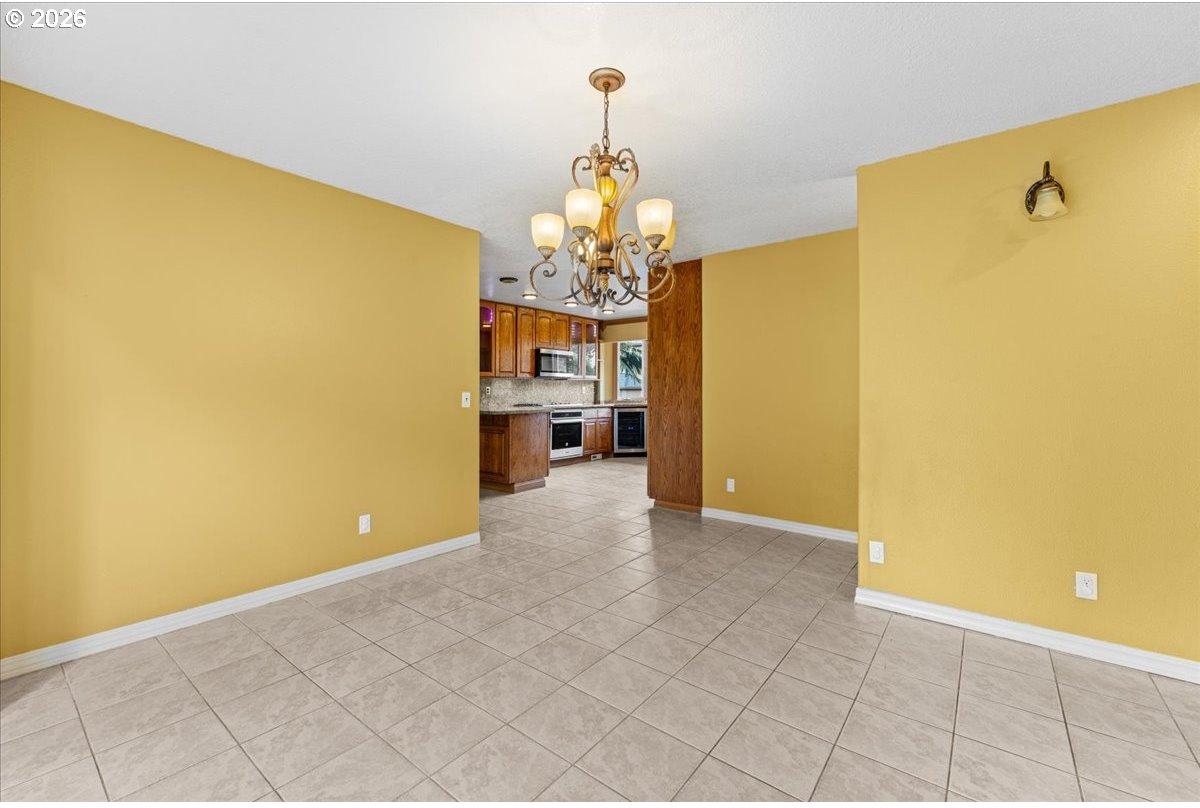 14135 Southeast Ridgecrest Road Happy Valley, OR 97086 - Photo 16 of 46 Gallery Image 16