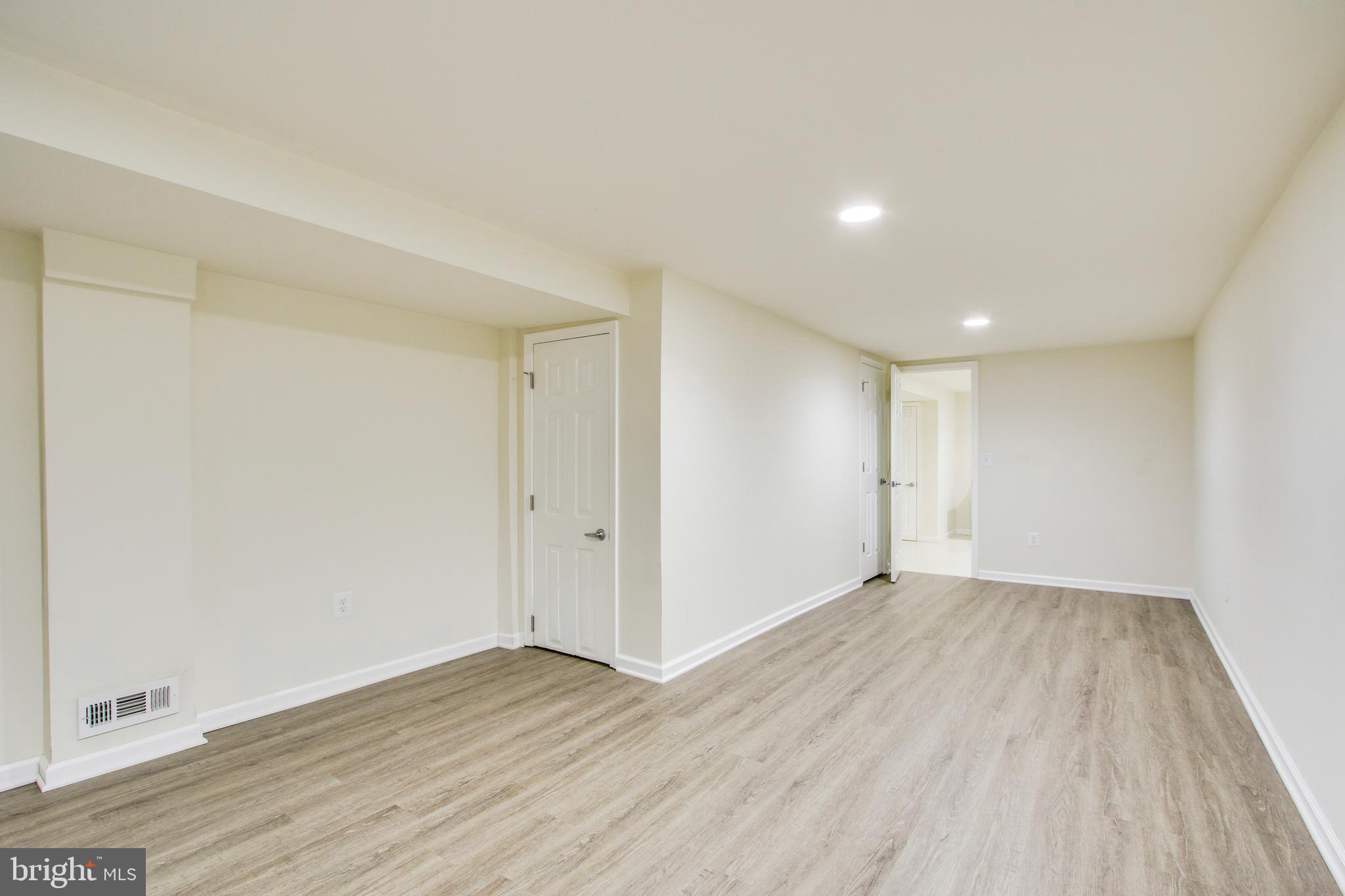 1025 Hartmont Road Baltimore, MD 21228 - Photo 24 of 27