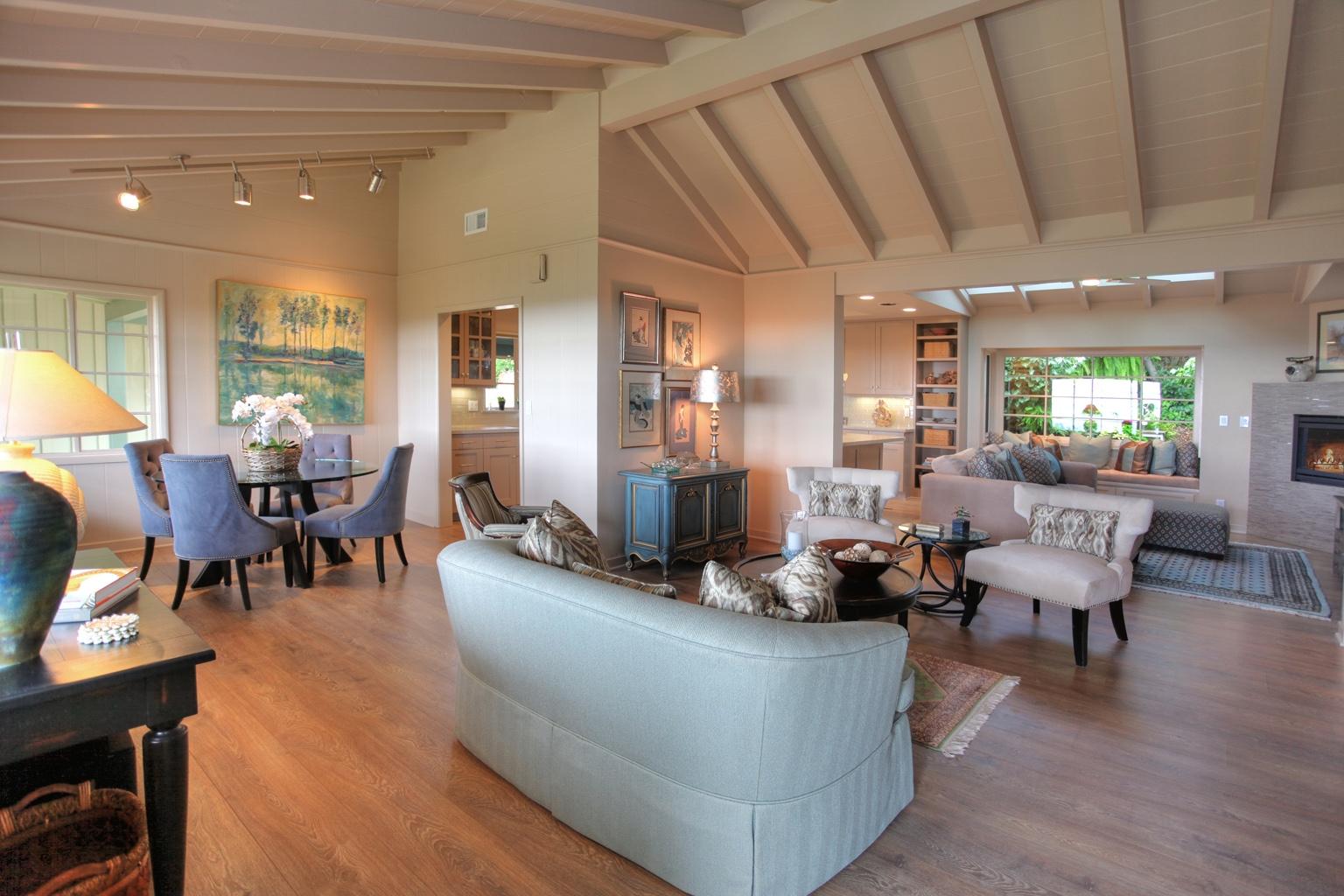 960 Garcia Road Santa Barbara, CA 93103 - Photo 6 of 20 Living Room
