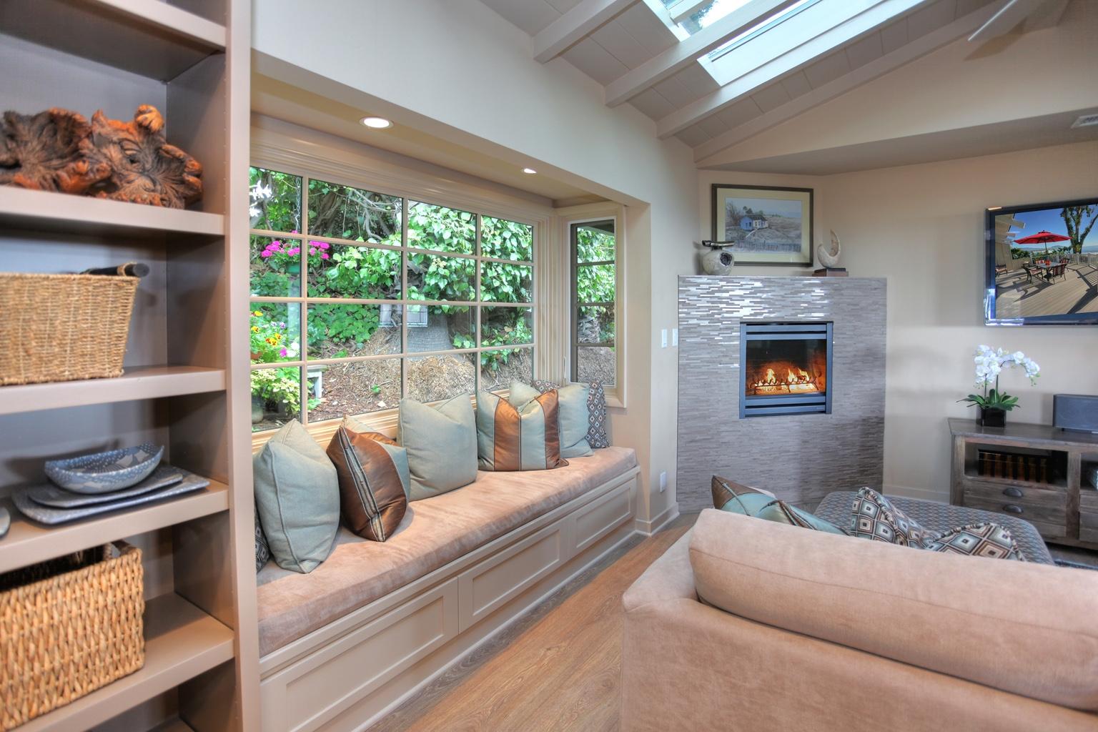 960 Garcia Road Santa Barbara, CA 93103 - Photo 8 of 20 Family Room