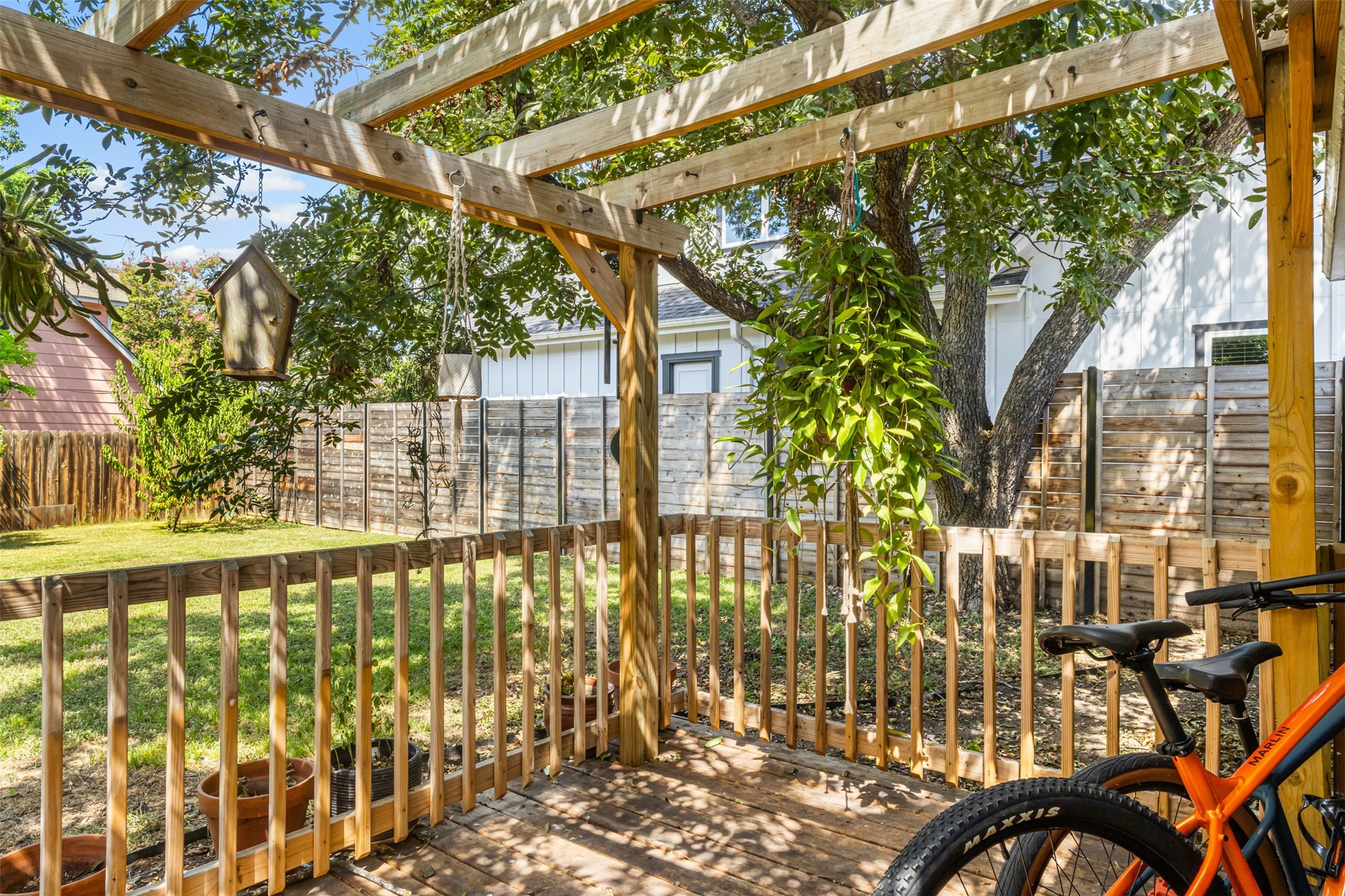 405 West 17th Street Georgetown, TX 78626 - Photo 17 of 21 a view of outdoor seating