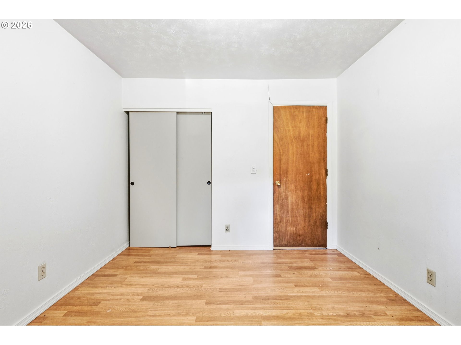 38775 Golden Valley Drive Lebanon, OR 97355 - Photo 6 of 36 a view of empty room