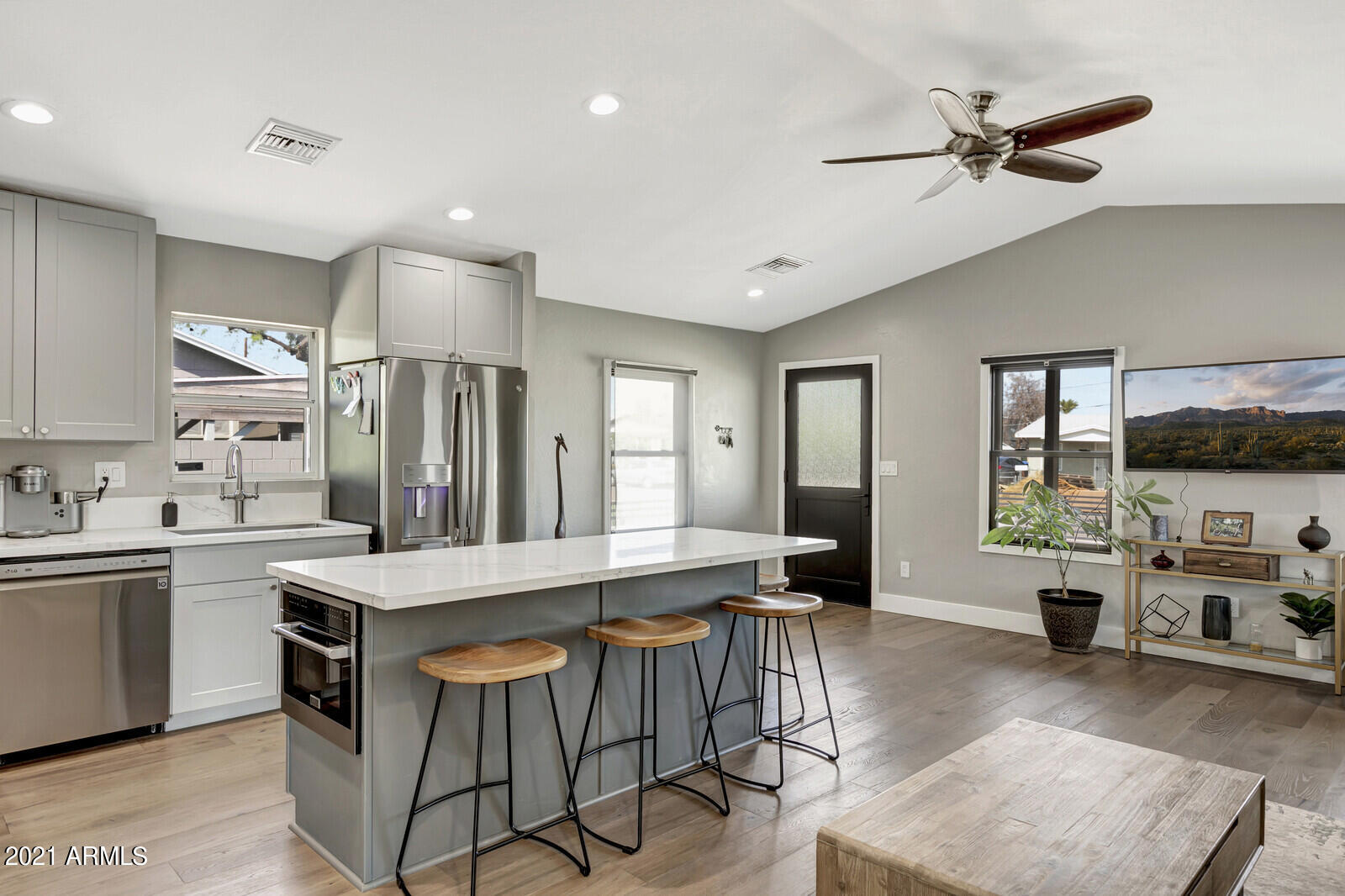 2316 North Mitchell Street Phoenix, AZ 85006 - Photo 14 of 37 14_2316_N_Mitchell_Street__14_mls