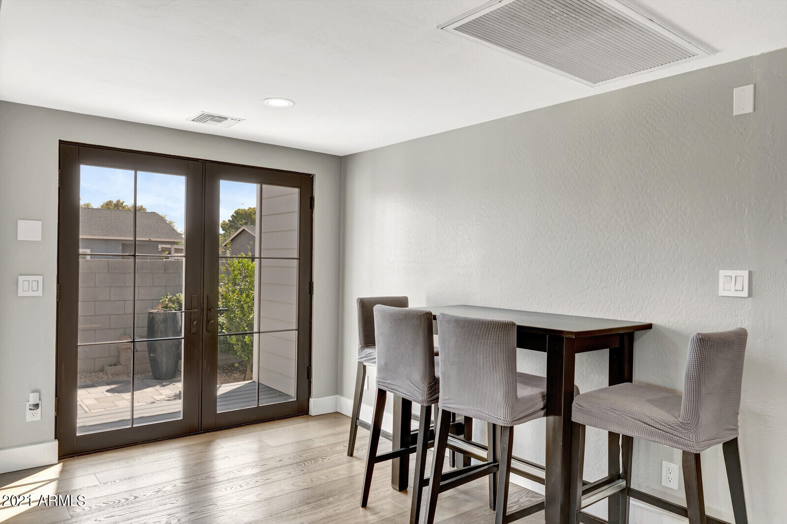 2316 North Mitchell Street Phoenix, AZ 85006 - Photo 16 of 37 16_2316_N_Mitchell_Street__16_mls