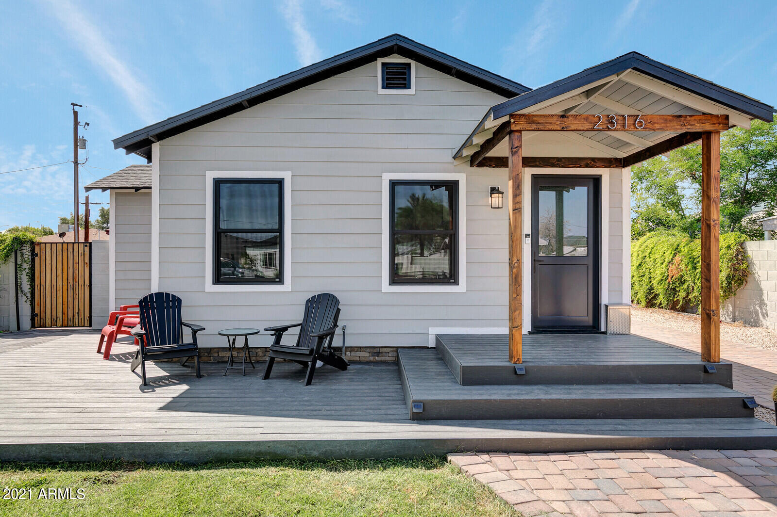 2316 North Mitchell Street Phoenix, AZ 85006 - Photo 5 of 37 05_2316_N_Mitchell_Street__05_mls