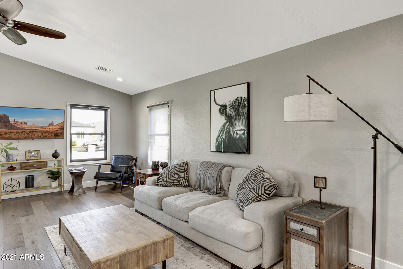 2316 North Mitchell Street Phoenix, AZ 85006 - Photo 7 of 37 07_2316_N_Mitchell_Street__07_mls