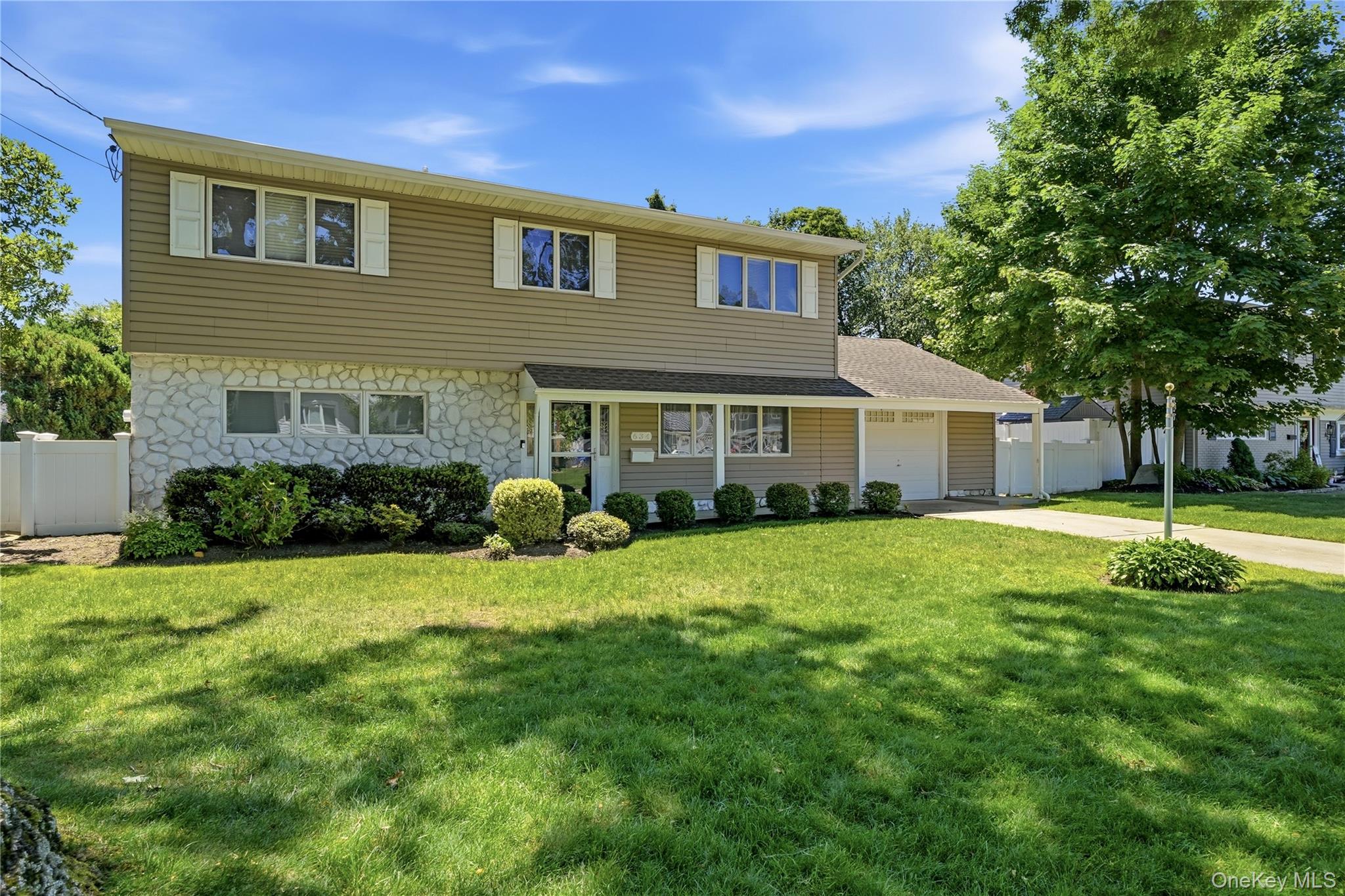 634 Morrison Street Babylon, NY 11702 - Photo 33 of 33
