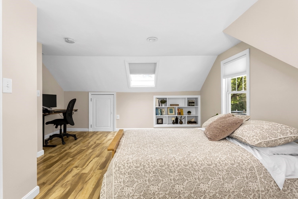 314 Pleasant Street Franklin, MA 02038 - Photo 27 of 40
