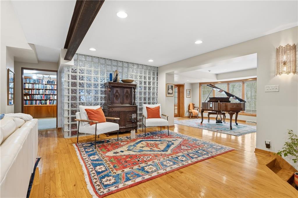 337 Fox Chapel Road Pittsburgh, PA 15238 - Photo 17 of 40