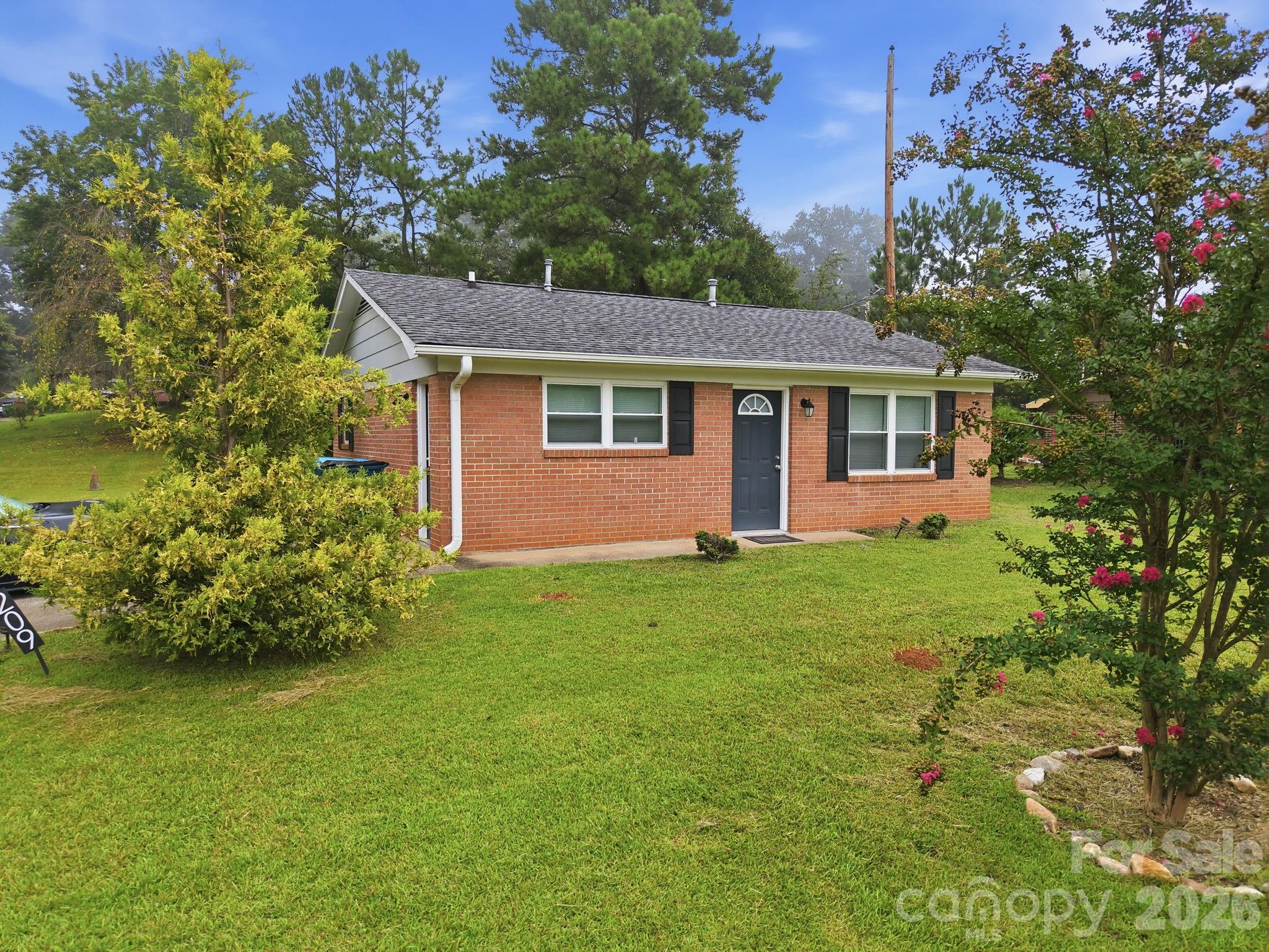209 Roberson Road Forest City, NC 28043 - Photo 3 of 16 Gallery Image 3