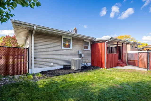 $429,000 | 8749 Monroe Avenue, Munster, IN 46321