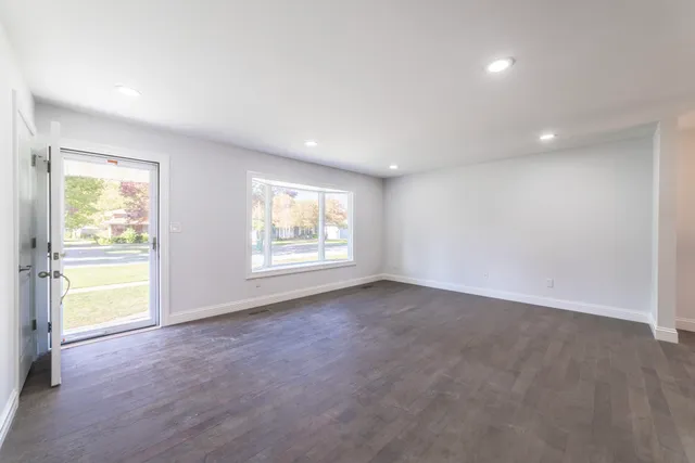 $429,000 | 8749 Monroe Avenue, Munster, IN 46321