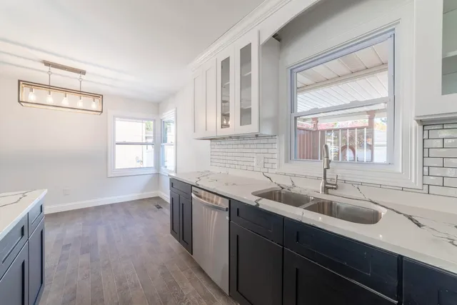 $429,000 | 8749 Monroe Avenue, Munster, IN 46321