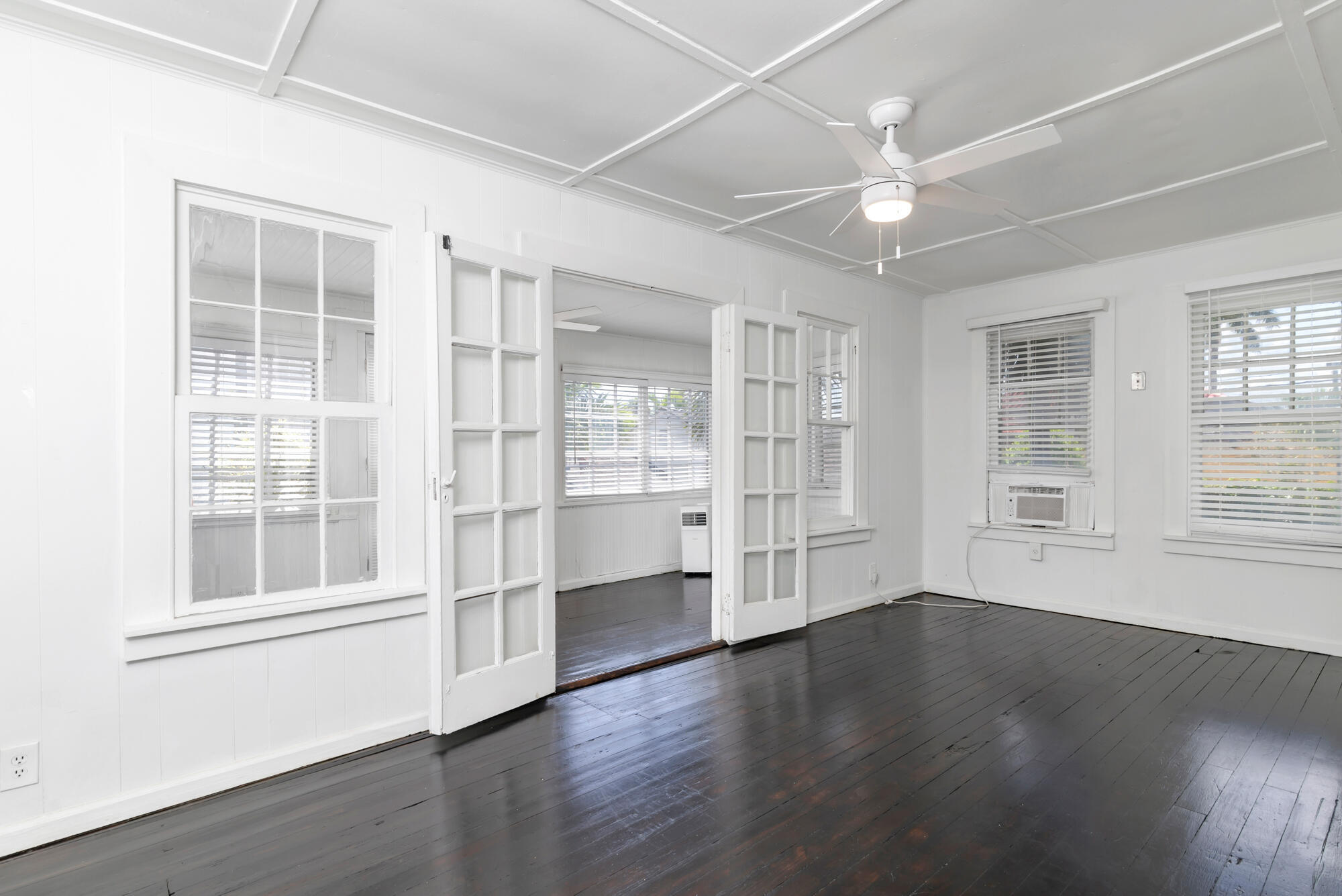 204 Conniston Road, Unit UPSTAIRS APARTMENT West Palm Beach, FL 33405 - Photo 2 of 14 Living Room
