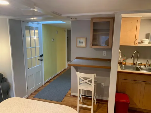 $2,000 | 107 Prospect Hill Street, Unit 2, Newport, RI 02840