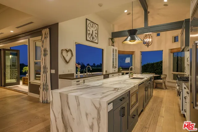 $7,500,000 | 6271 Zuma Mesa Drive, Malibu, CA 90265