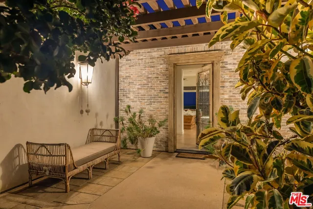 $7,500,000 | 6271 Zuma Mesa Drive, Malibu, CA 90265