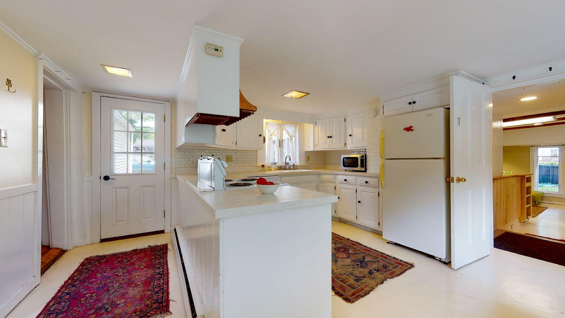 267 Foreside Road Falmouth, ME 04105 - Photo 11 of 47 Kitchen