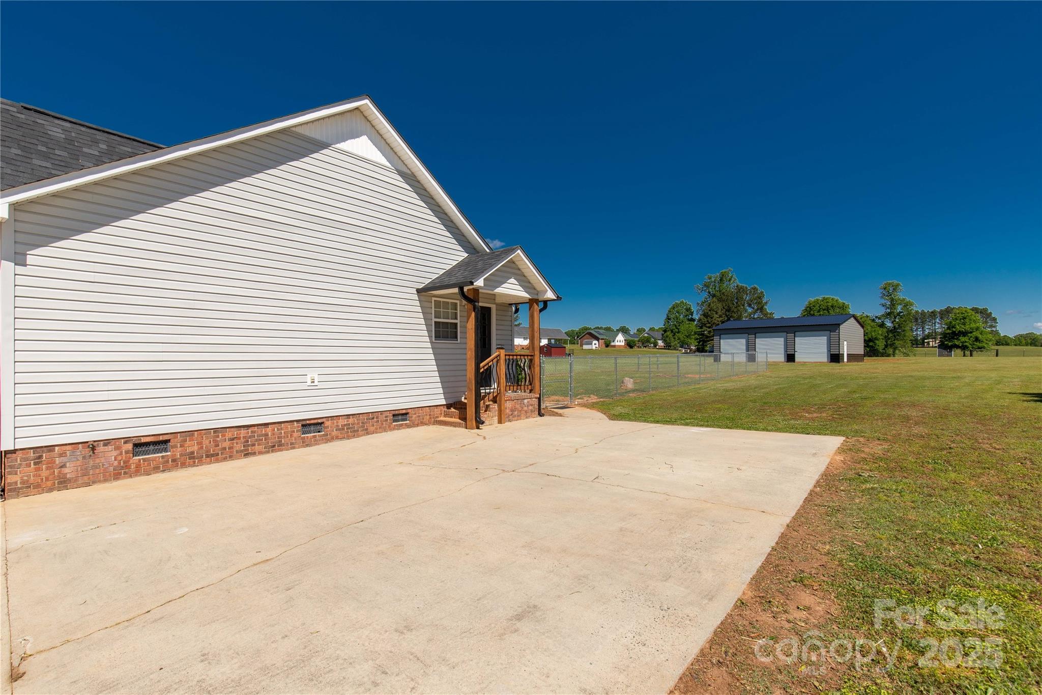 1560 Springlake Road York, SC 29745 - Photo 6 of 38