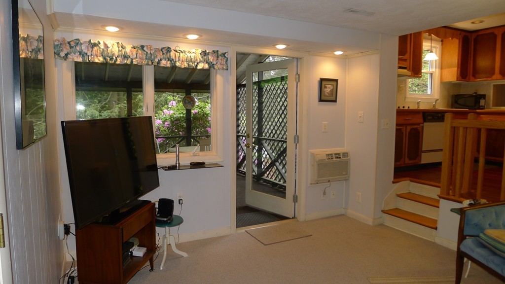 5 Barnstable Road Peabody, MA 01960 - Photo 8 of 30 Gallery Image 8