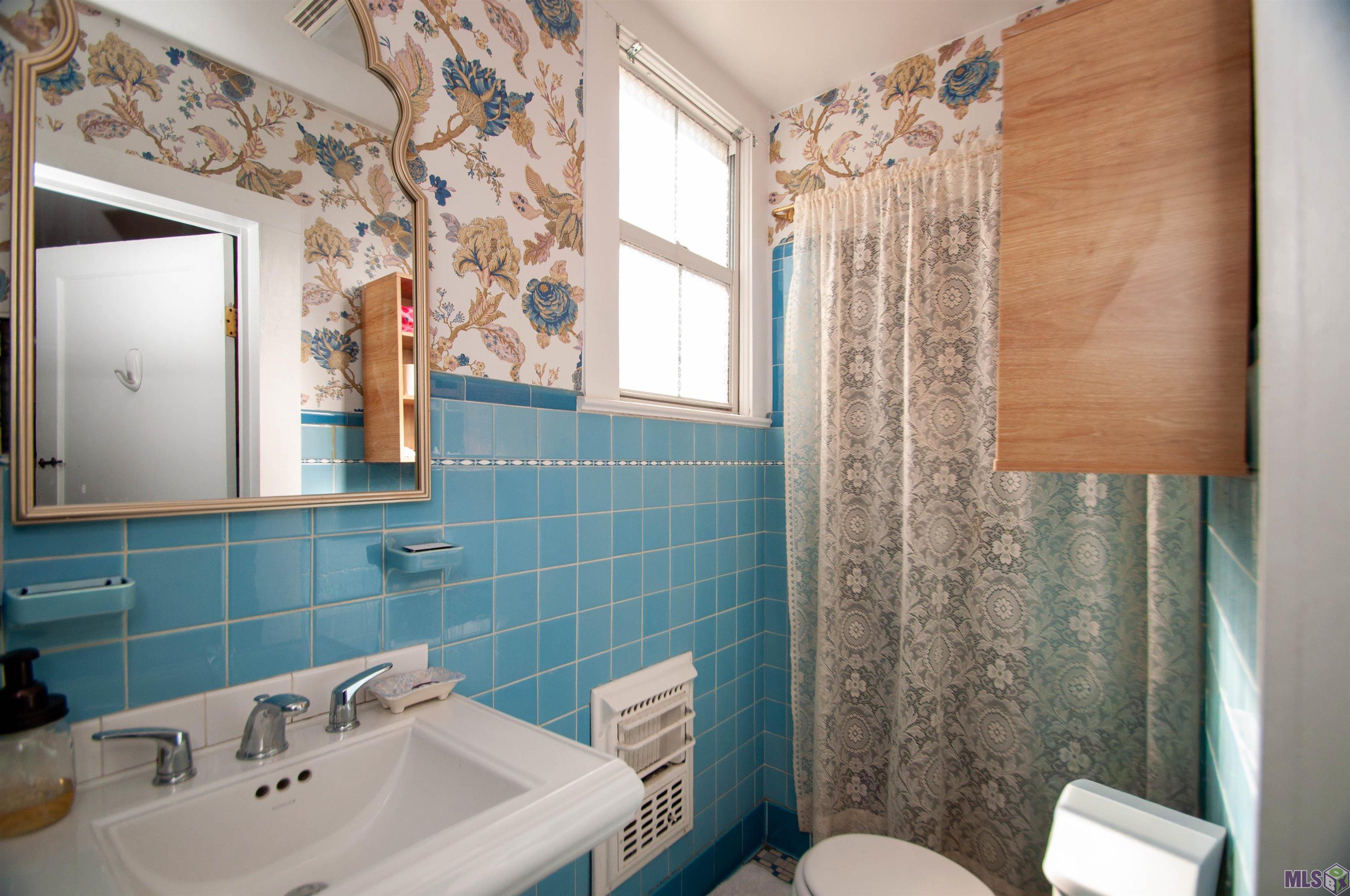 1013 Main Street Patterson, LA 70392 - Photo 20 of 30 Bathroom