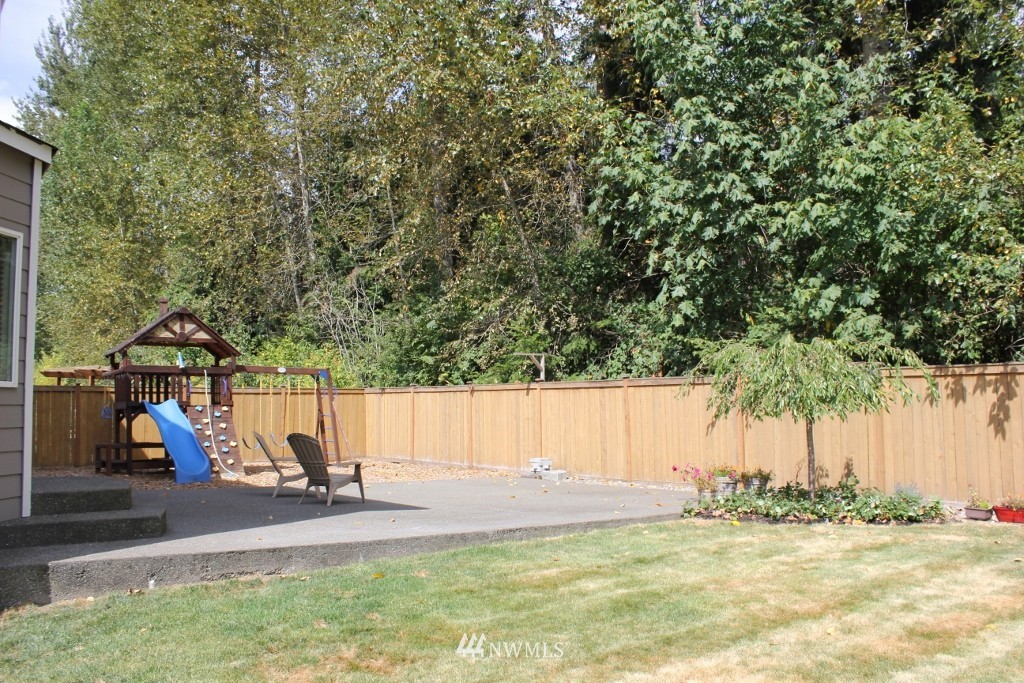 6206 Northeast 7th Court Renton, WA 98059 - Photo 11 of 12