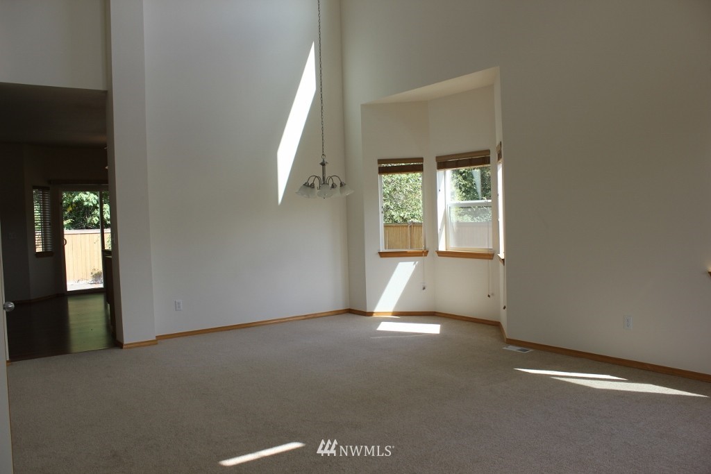 6206 Northeast 7th Court Renton, WA 98059 - Photo 6 of 12