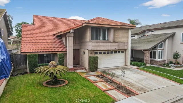 $1,699,998 | 46 Christamon West, Irvine, CA 92620