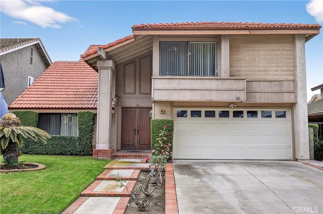 $1,699,998 | 46 Christamon West, Irvine, CA 92620