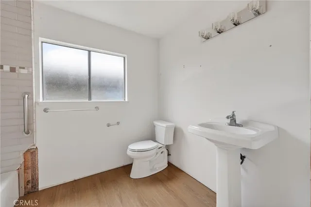 $1,699,998 | 46 Christamon West, Irvine, CA 92620