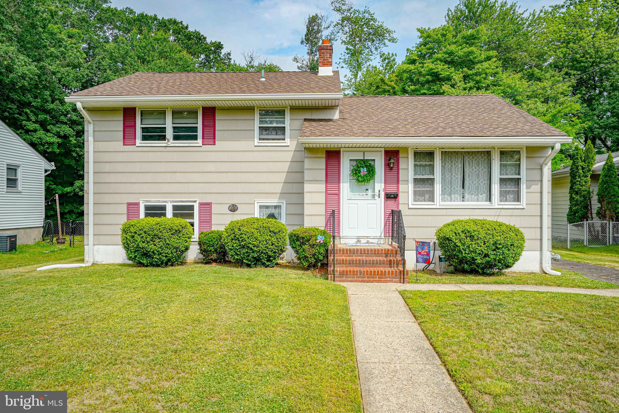 70 Walnut Street Mount Holly, NJ 08060 - Photo 1 of 42
