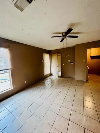 $850 | 19502 Woodglen Drive, Katy, TX 77449