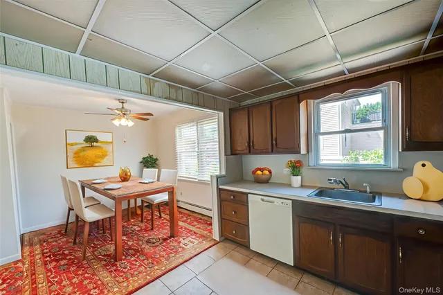 $639,000 | 926 9th Street, West Babylon, NY 11704