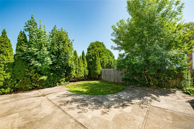 $639,000 | 926 9th Street, West Babylon, NY 11704