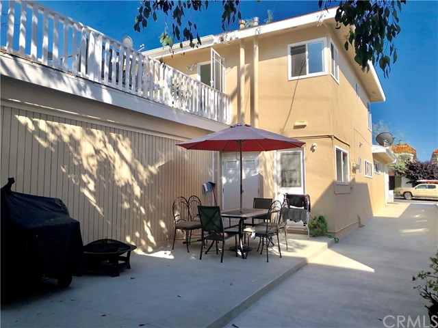 112 West Escalones San Clemente, CA 92672 - Photo 3 of 19 Patio area unit B bottom.