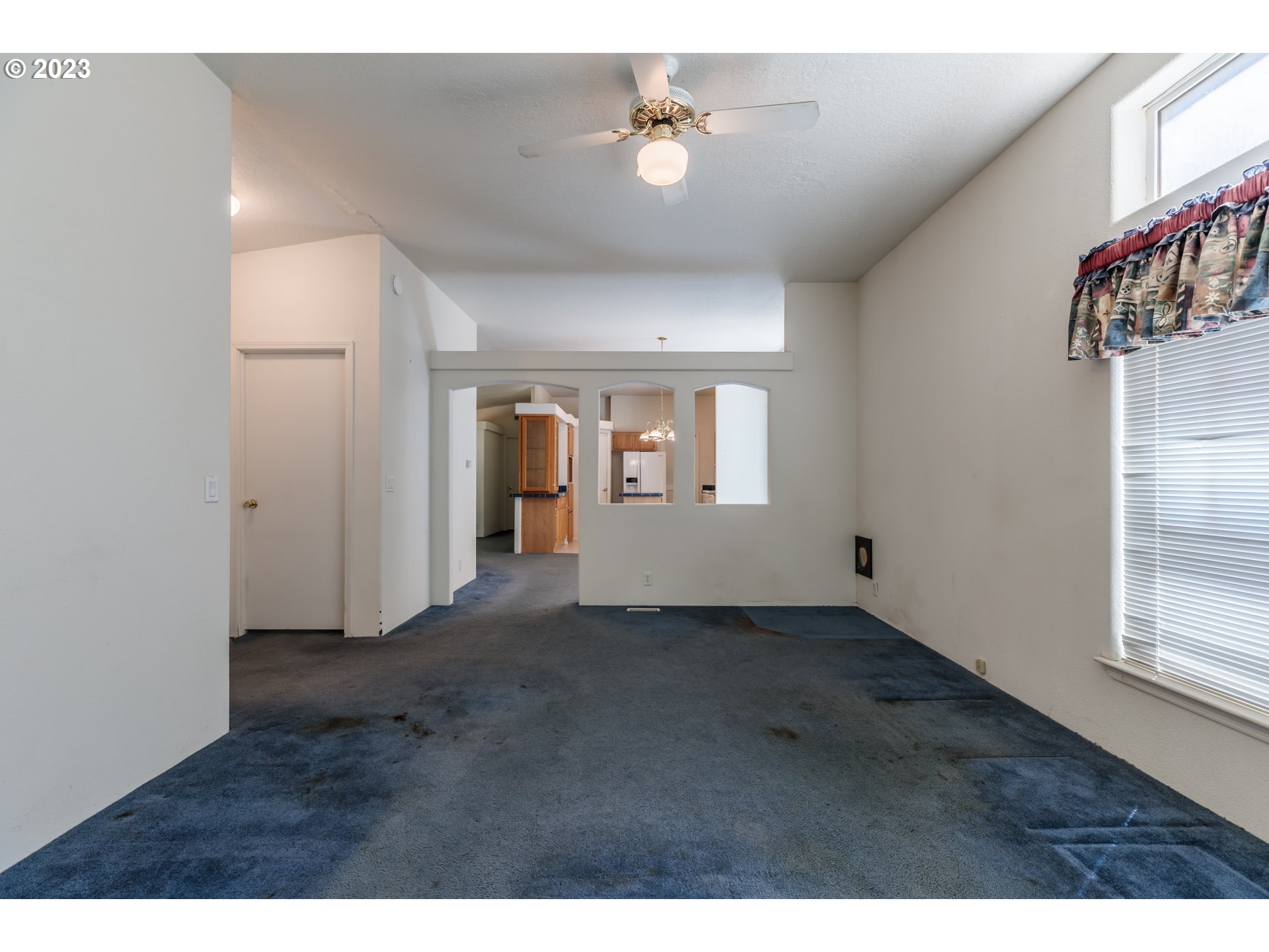 32064 Brinn Road St. Helens, OR 97051 - Photo 11 of 28 Family Room