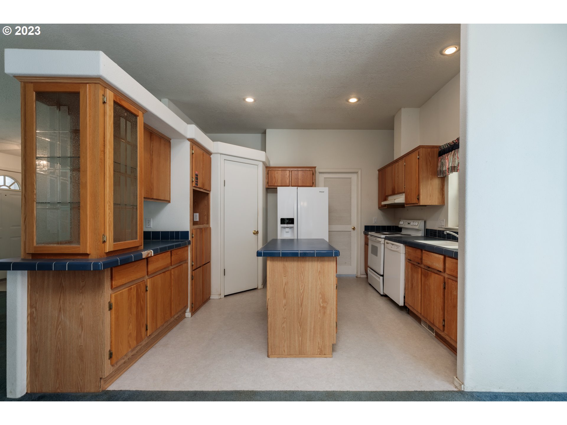 32064 Brinn Road St. Helens, OR 97051 - Photo 7 of 28 Kitchen