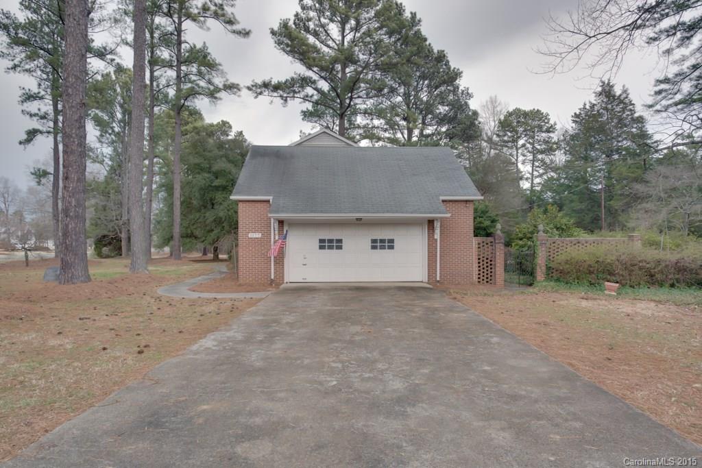 1177 Meadow Lakes Road Rock Hill, SC 29732 - Photo 4 of 24 Gallery Image 4