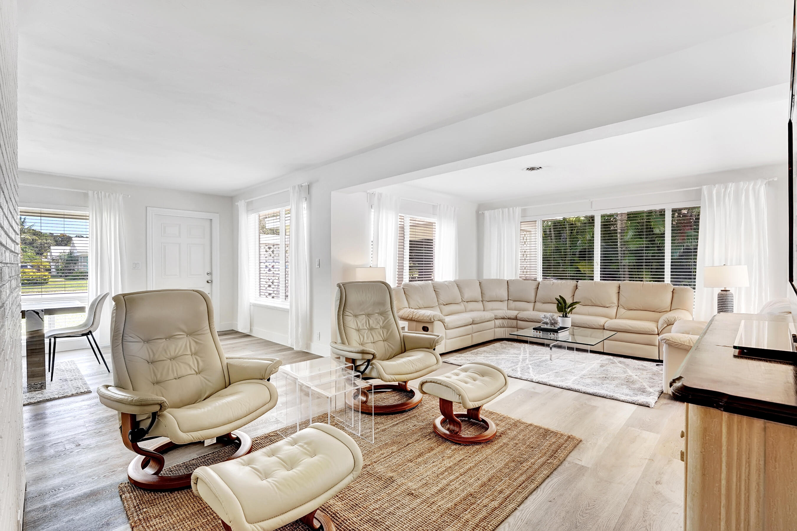 401 Southwest 7th Avenue Boca Raton, FL 33486 - Photo 14 of 37 DSC06509