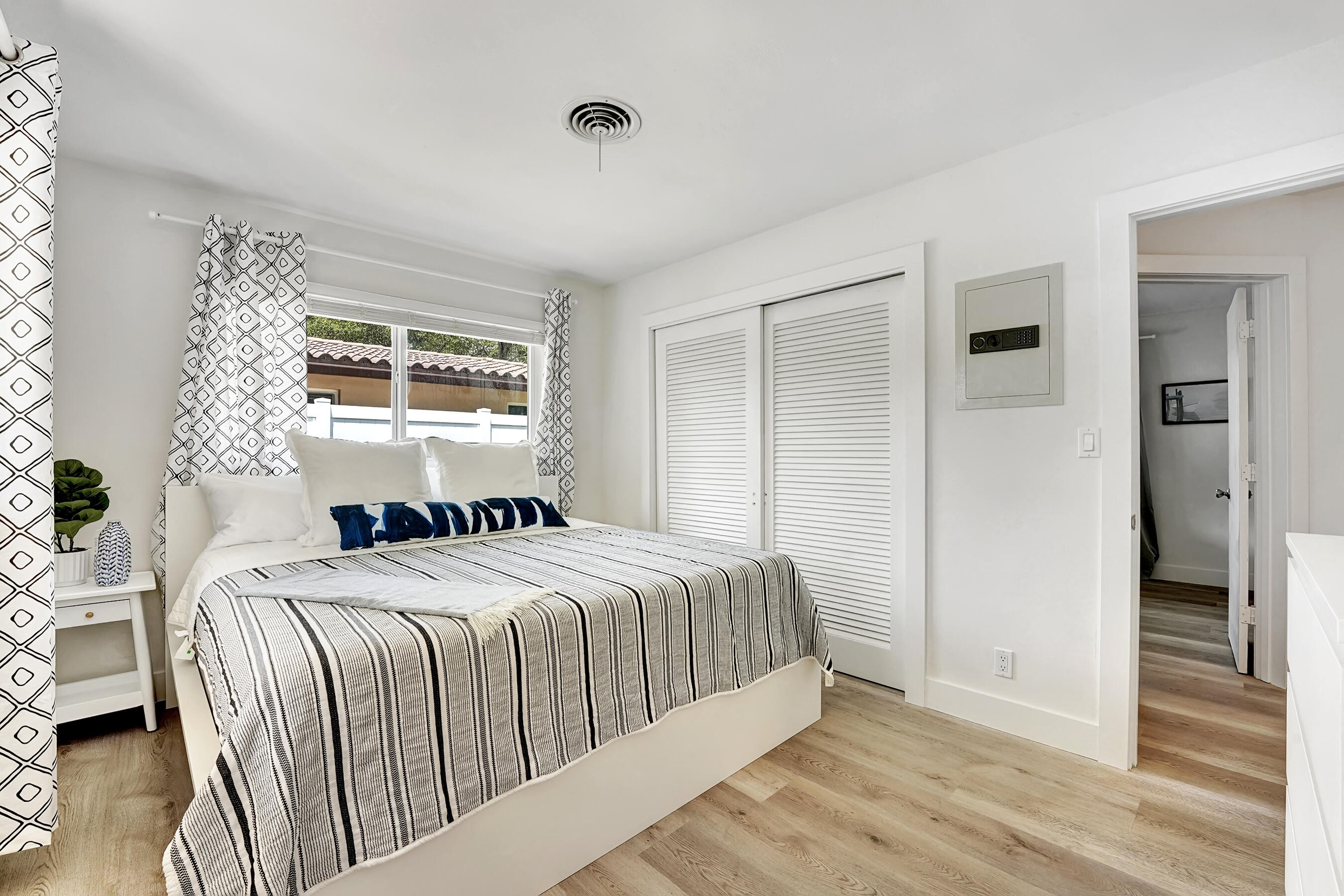 401 Southwest 7th Avenue Boca Raton, FL 33486 - Photo 21 of 37 DSC06554
