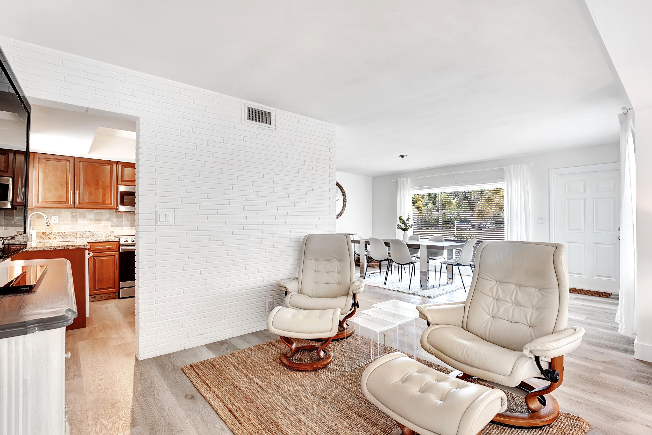 401 Southwest 7th Avenue Boca Raton, FL 33486 - Photo 27 of 37 DSC06584