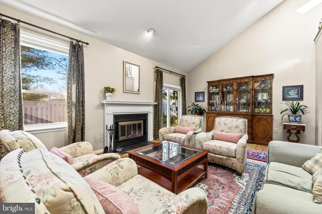 $739,900 | 4 Nearfield Road, Lutherville-Timonium, MD 21093