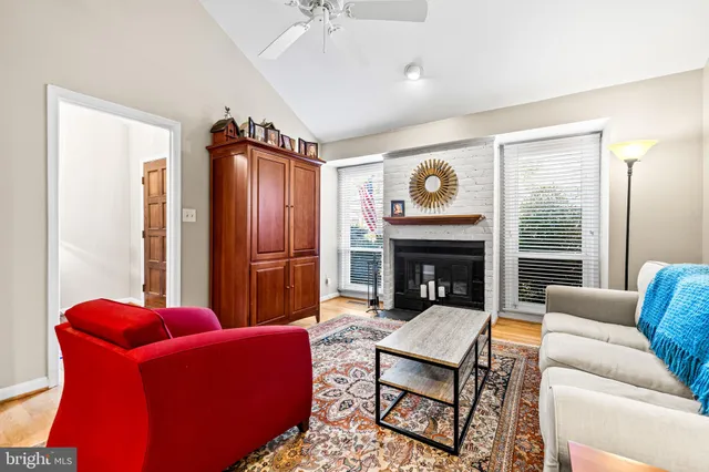 $739,900 | 4 Nearfield Road, Lutherville-Timonium, MD 21093