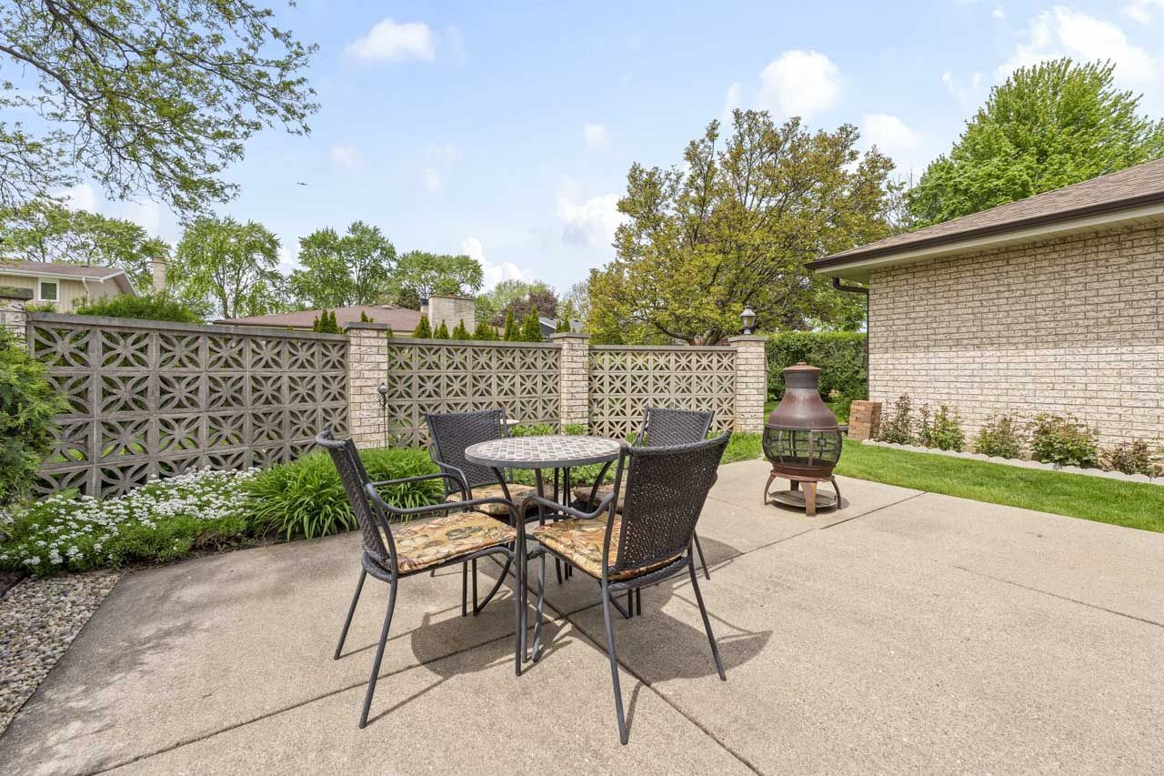 404 South Helena Avenue Mount Prospect, IL 60056 - Photo 36 of 44