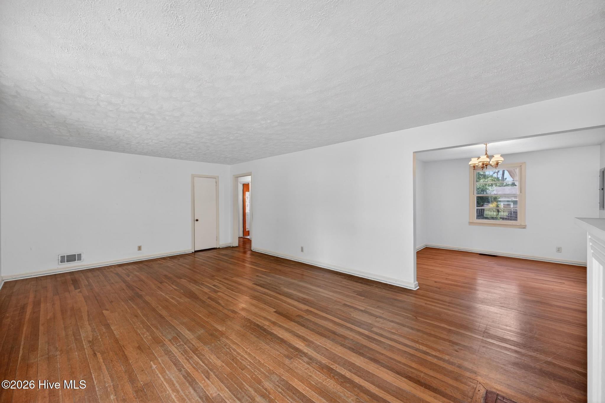 823 Legare Road Southwest Aiken, SC 29803 - Photo 6 of 43 IMG_5638