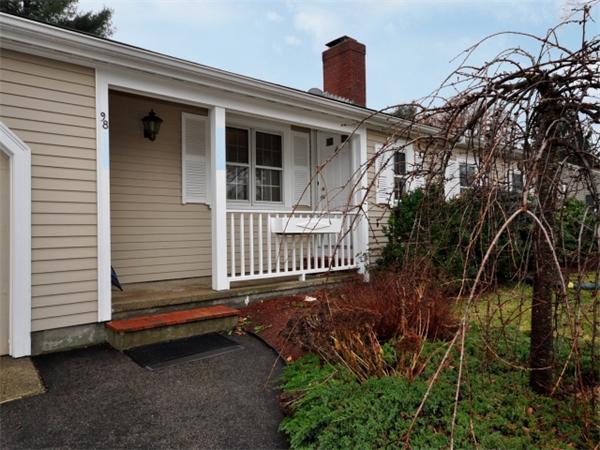 98 Pond Plain Road Westwood, MA 02090 - Photo 6 of 28 Gallery Image 6