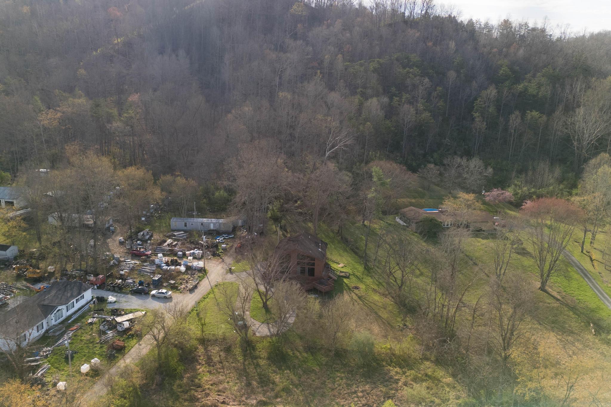 196 Twin Meadows Road Booneville, KY 41314 - Photo 39 of 49 DJI_20260325220936_0004_D