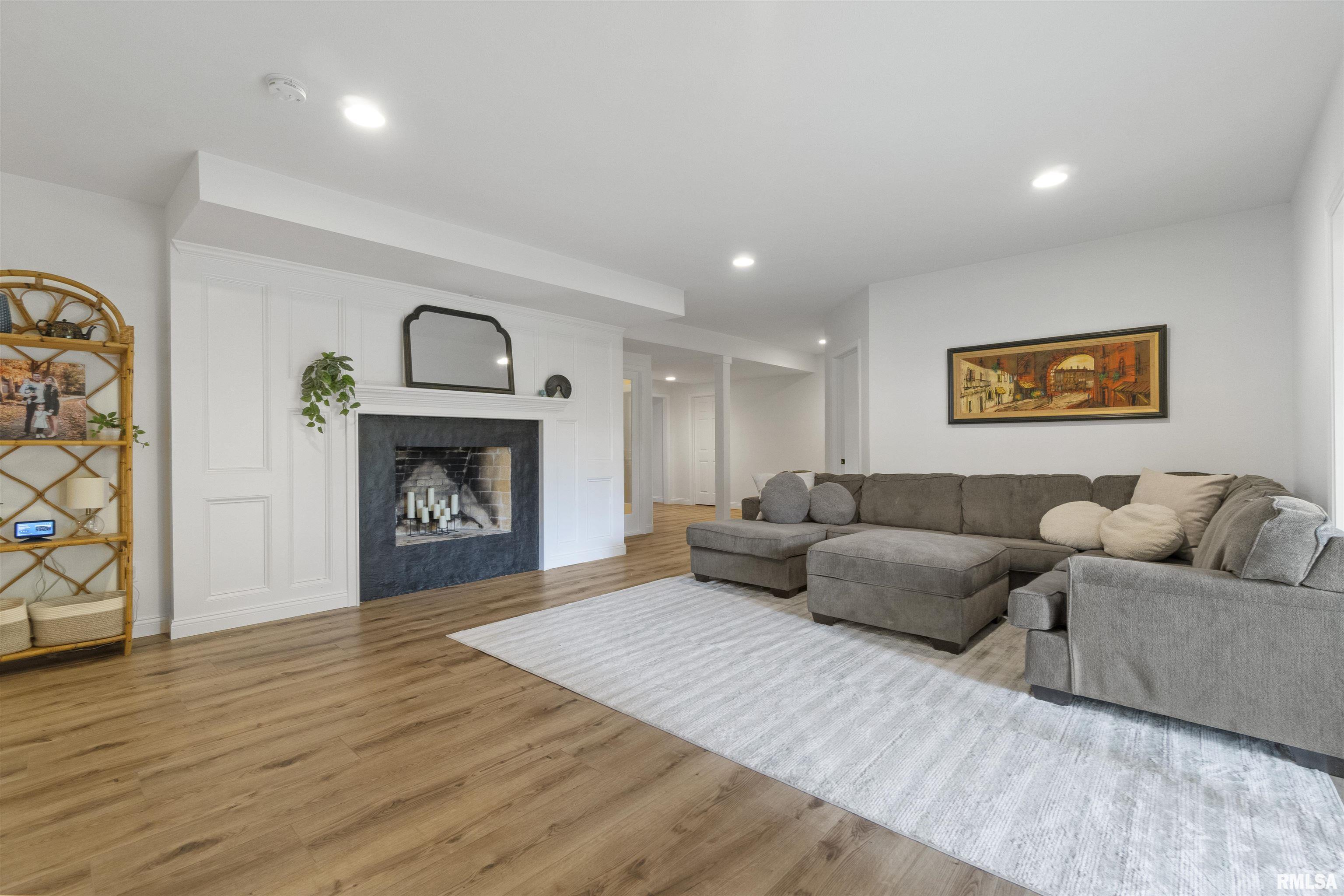 416 West Ravinwoods Road Peoria, IL 61615 - Photo 35 of 52 Gallery Image 35